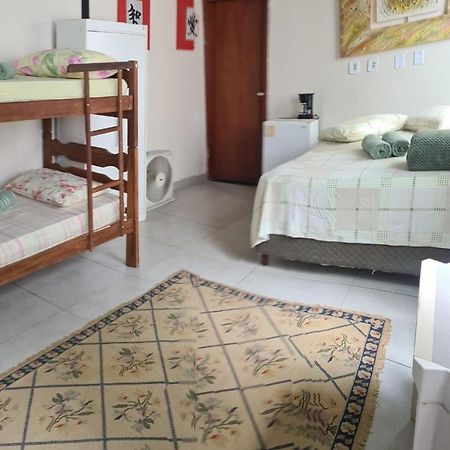 Rio Guesthouse - Um Quarteirao Da Praia De Copacabana Рио-де-Жанейро Экстерьер фото