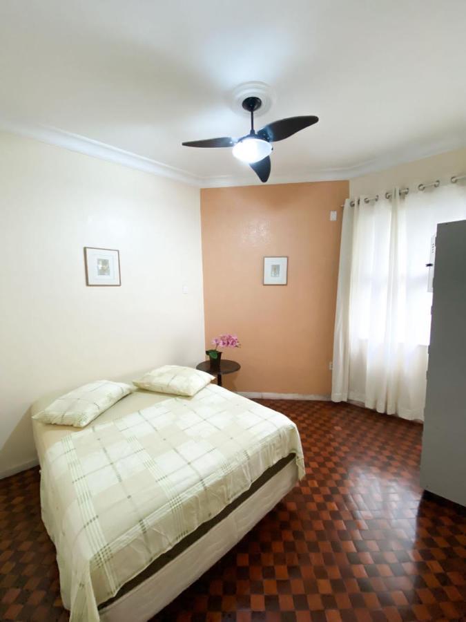 Rio Guesthouse - Um Quarteirao Da Praia De Copacabana Рио-де-Жанейро Экстерьер фото