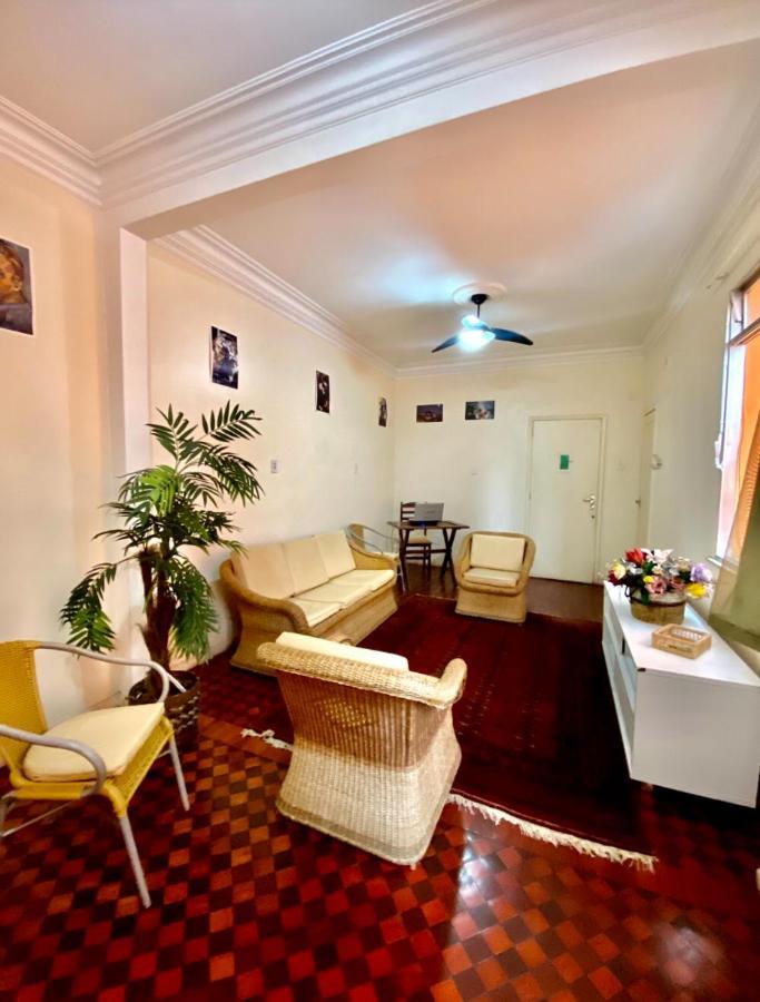 Rio Guesthouse - Um Quarteirao Da Praia De Copacabana Рио-де-Жанейро Экстерьер фото